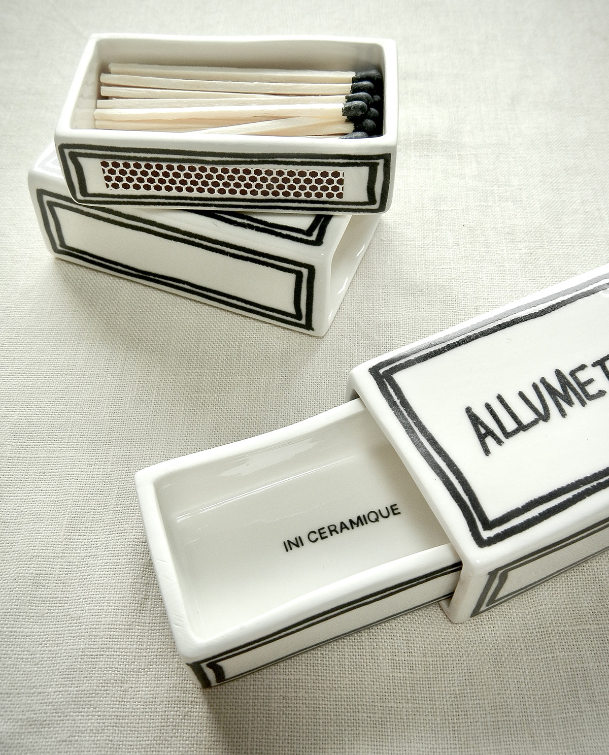Ceramic matchbox with handwritten “Allumettes” design