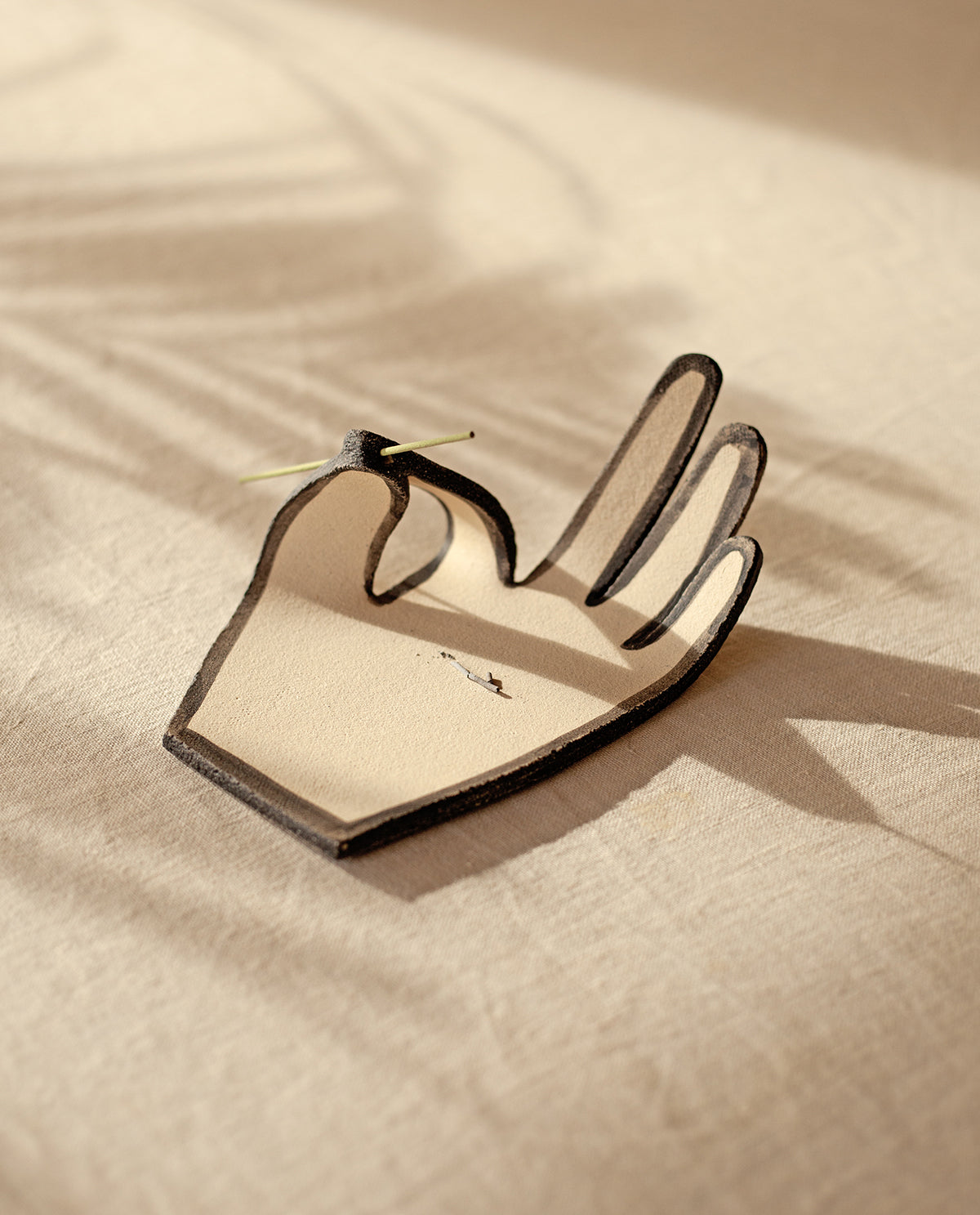 ‘Hand N°2’ Ceramic Object