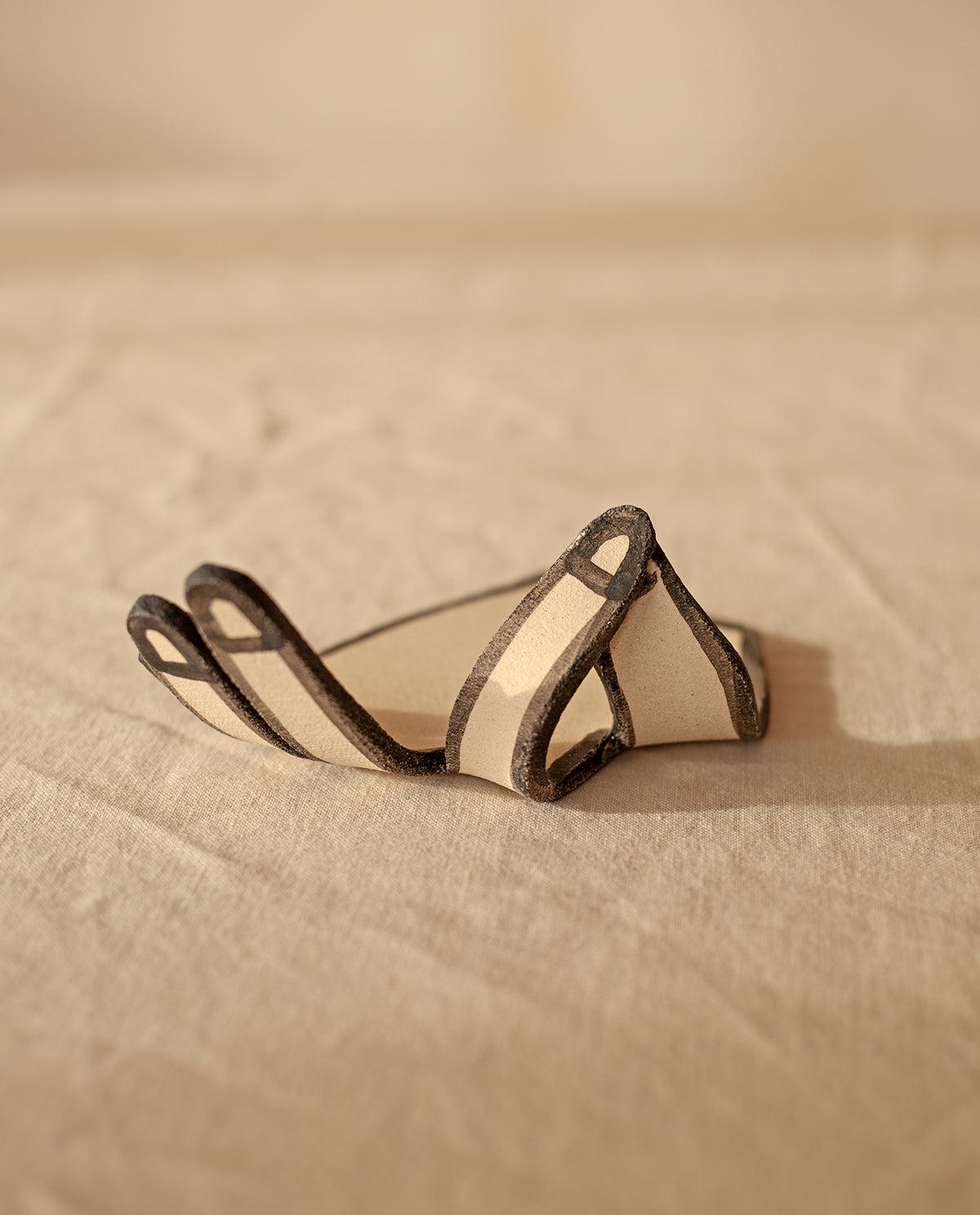 ‘Hand N°2’ Ceramic Object