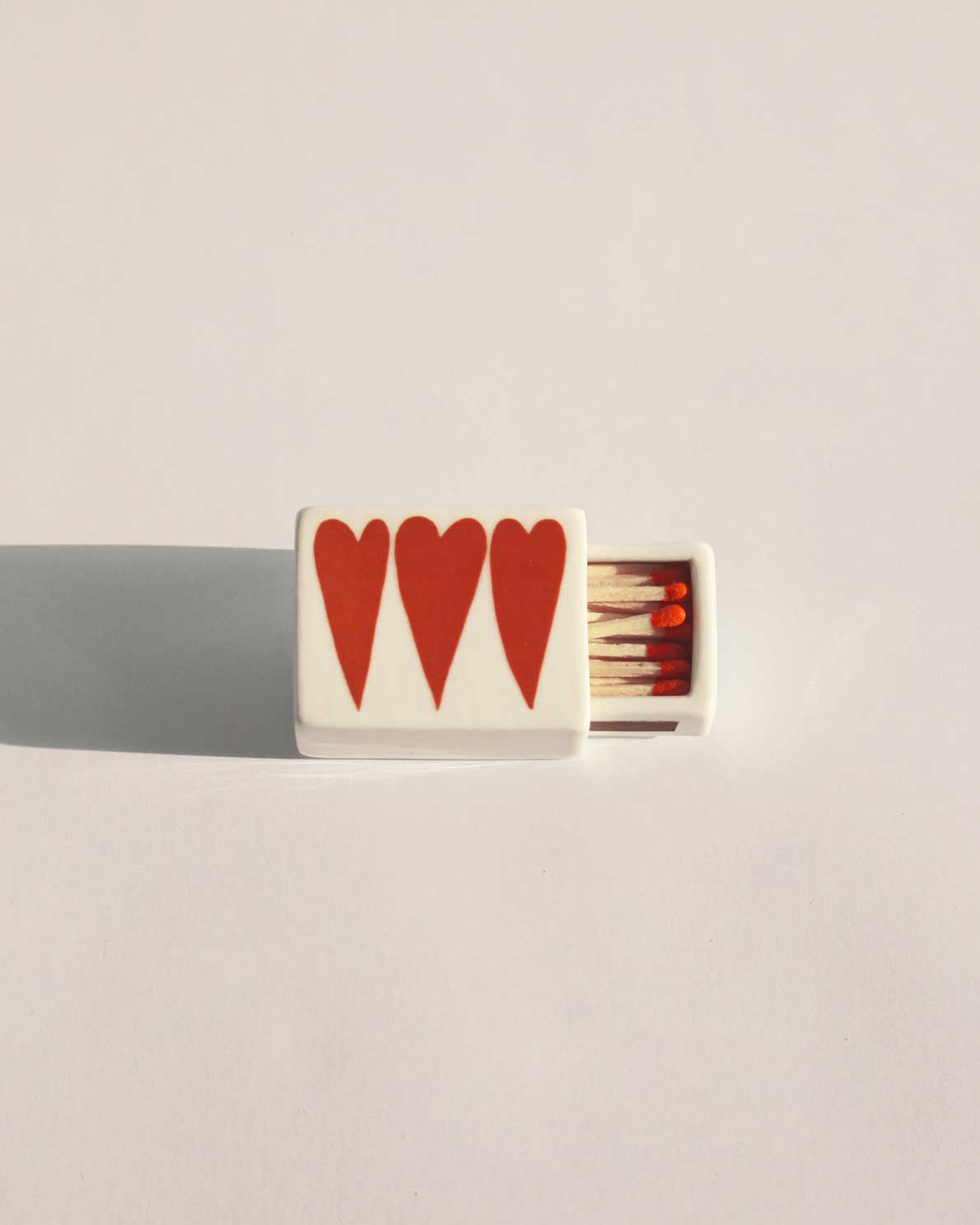 'Mini 3 Hearts’ Ceramic Matchbox