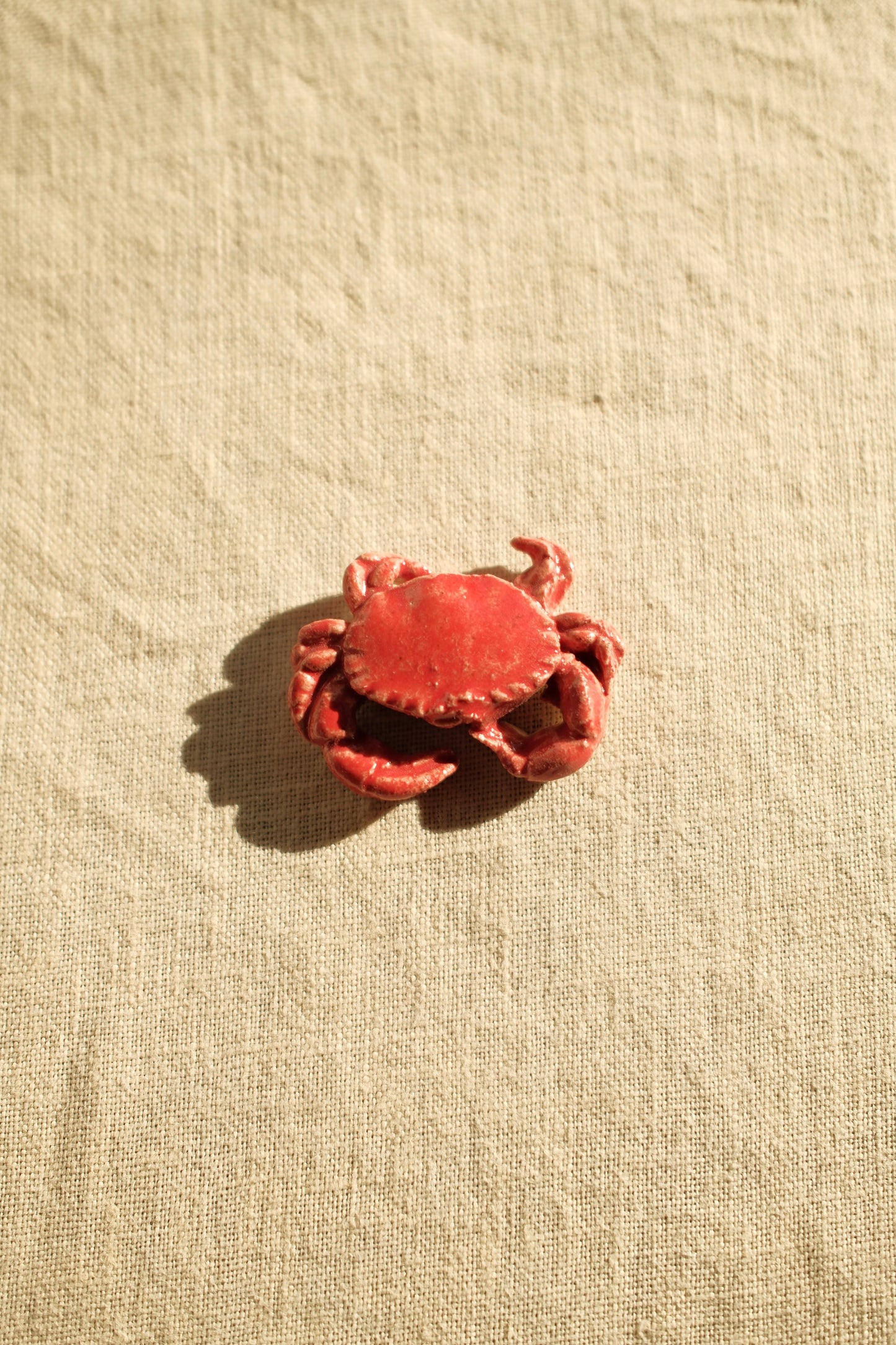 Ceramic matchbox with hand-drawn crab french illustration