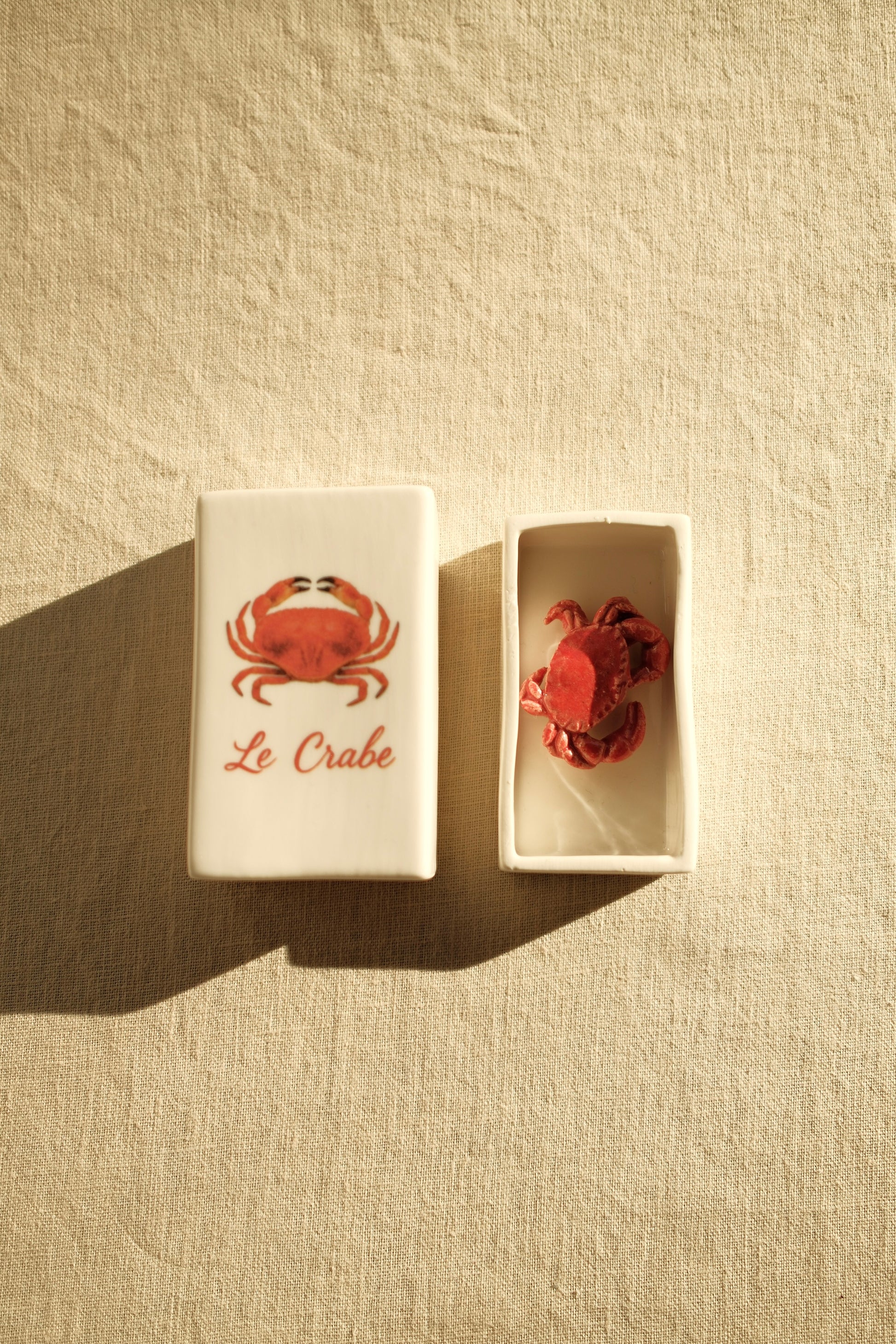 Ceramic matchbox with hand-drawn crab french illustration
