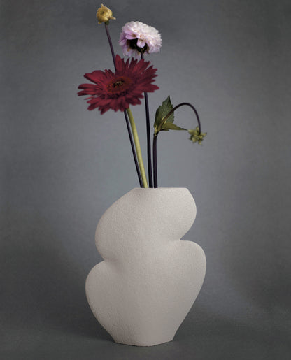 Handmade minimalist vase by INI CERAMIQUE featuring an original design and textured finish