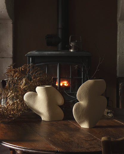 Handmade minimalist vase by INI CERAMIQUE featuring an original design and textured finish