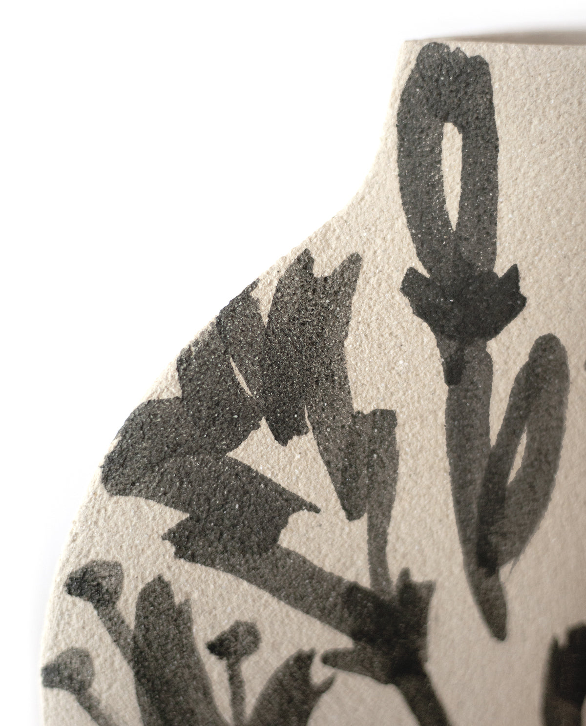Ceramic Vase ‘Lilies’