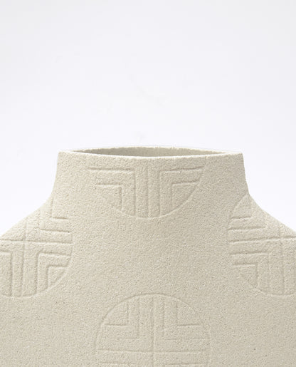 Handmade Korean vase by INI CERAMIQUE with traditional sculptural patterns and textured finish