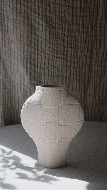 Handmade Korean vase by INI CERAMIQUE with traditional sculptural patterns and textured finish